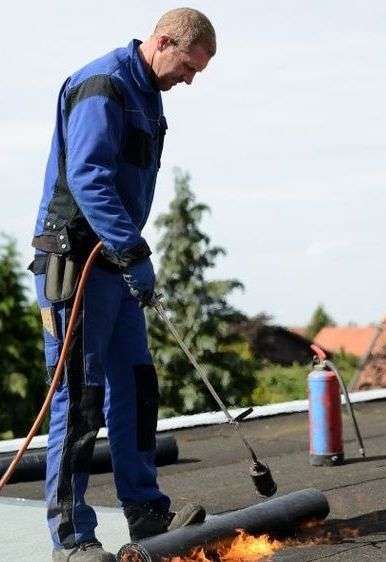 Dakdekker uit de regio Uithoorn